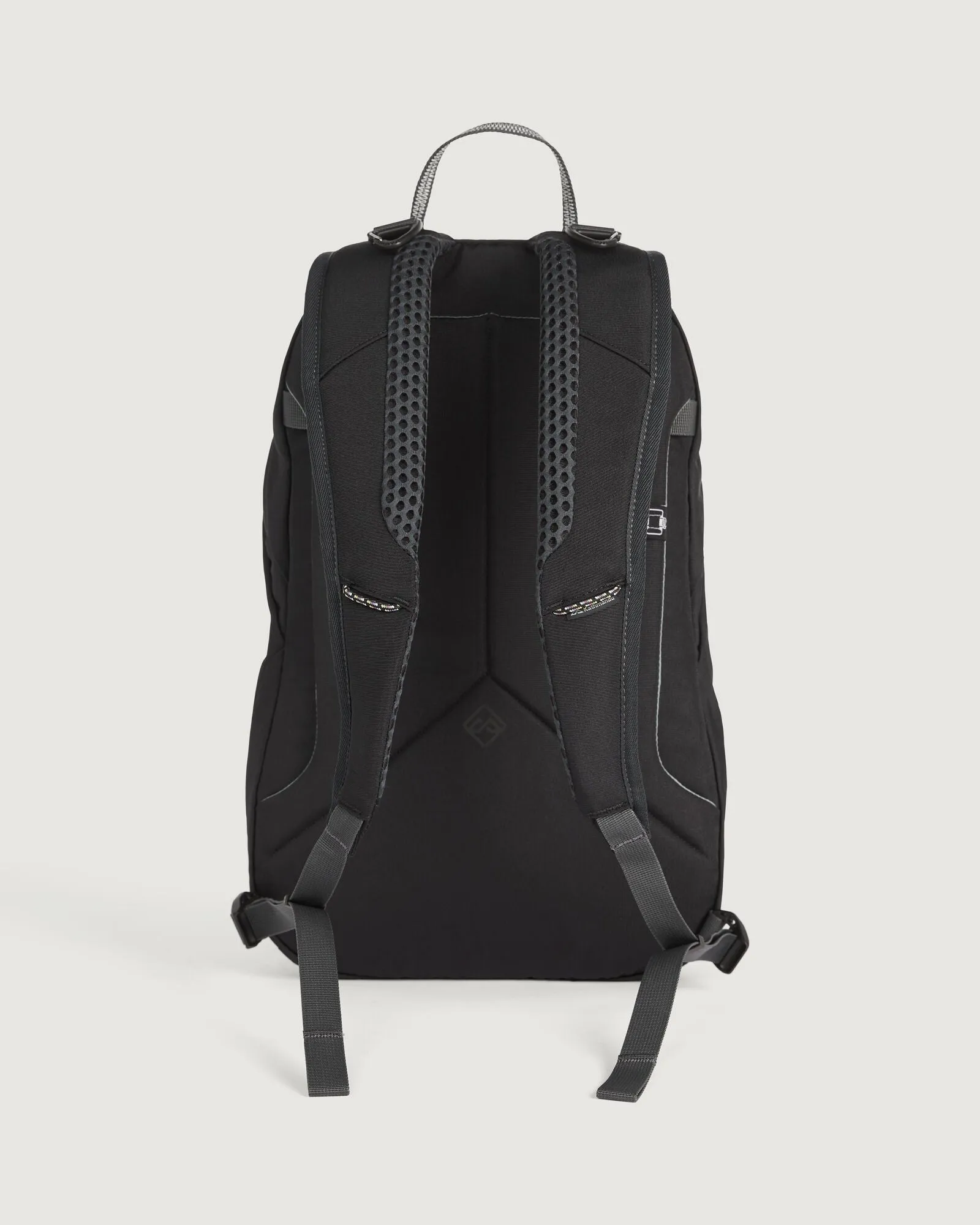 Gluon Beyond Backpack - 18L - Black Stingray