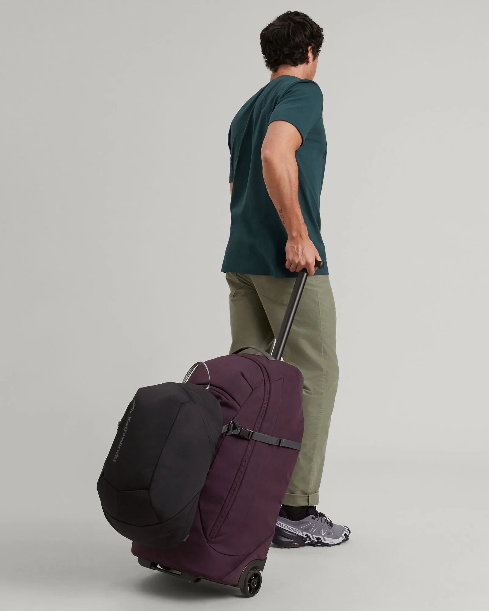 Gluon Beyond Backpack - 18L - Black Stingray