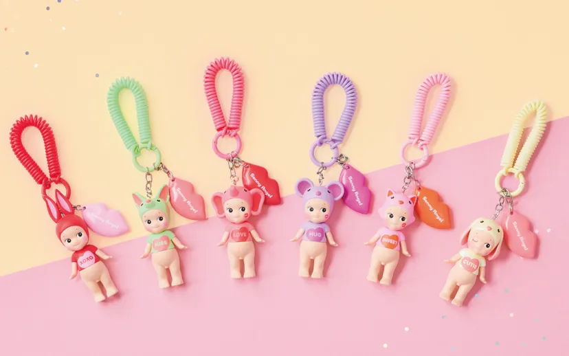 Kiss Kiss Keychain Series