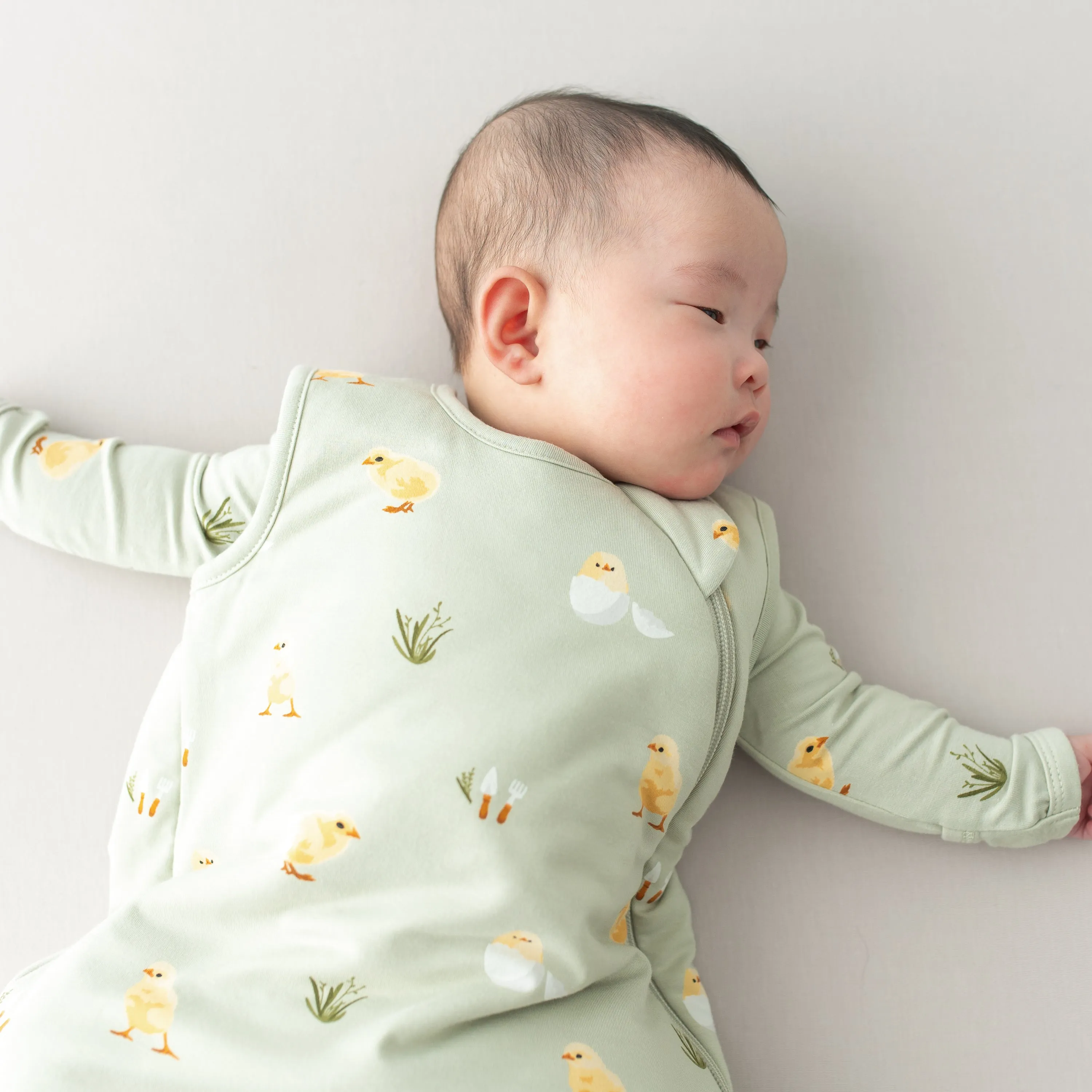 Sleep Bag in Aloe Chick 1.0