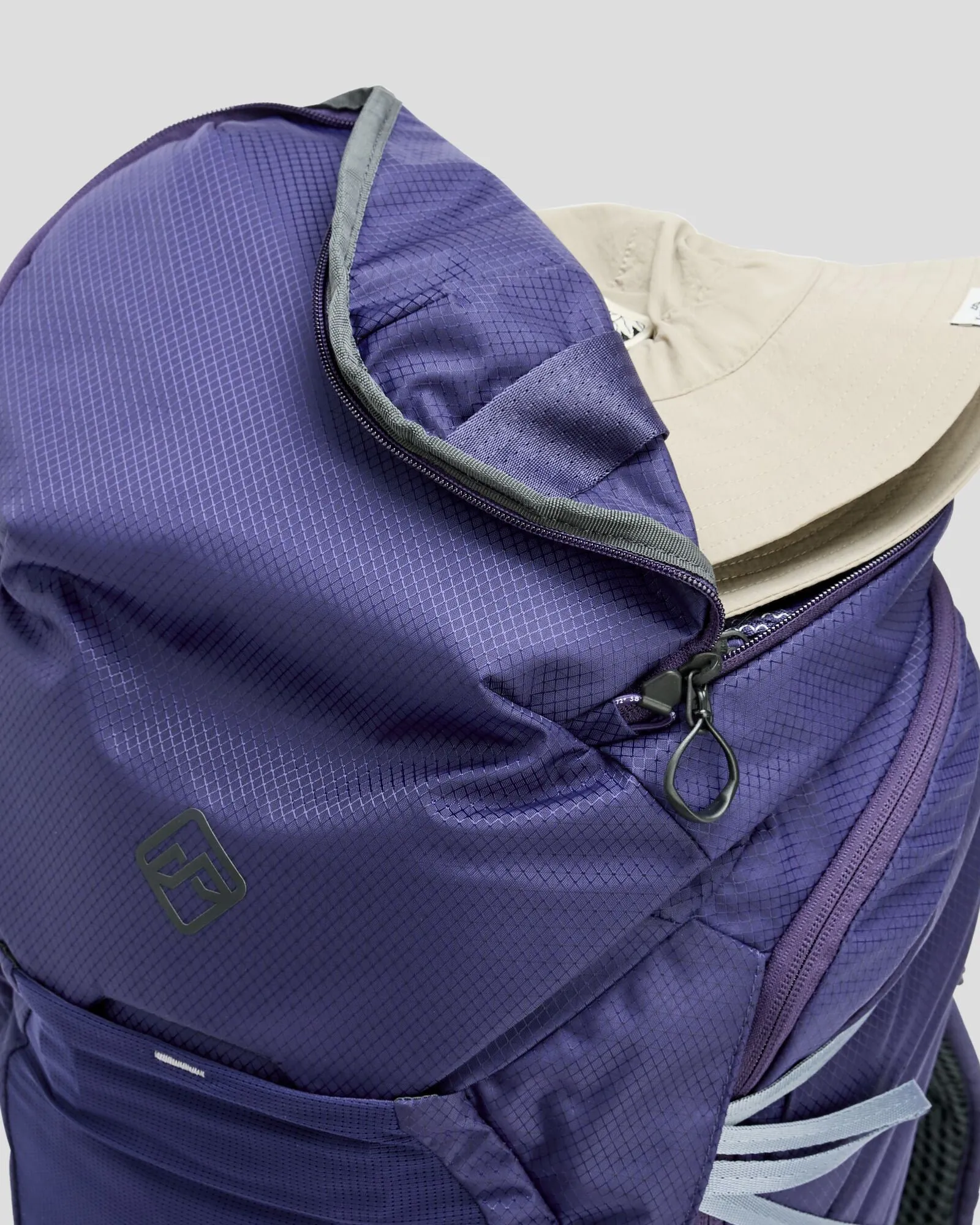 Women's Valorous Pack 38L - Dark Horizon